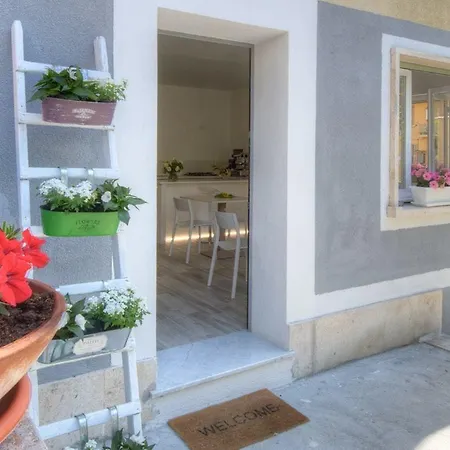 Hotel Rione San Carlo *