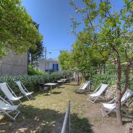 Hotel Rione San Carlo *