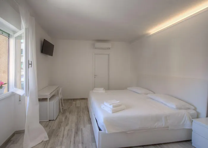 Rione San Carlo 피날레리구레