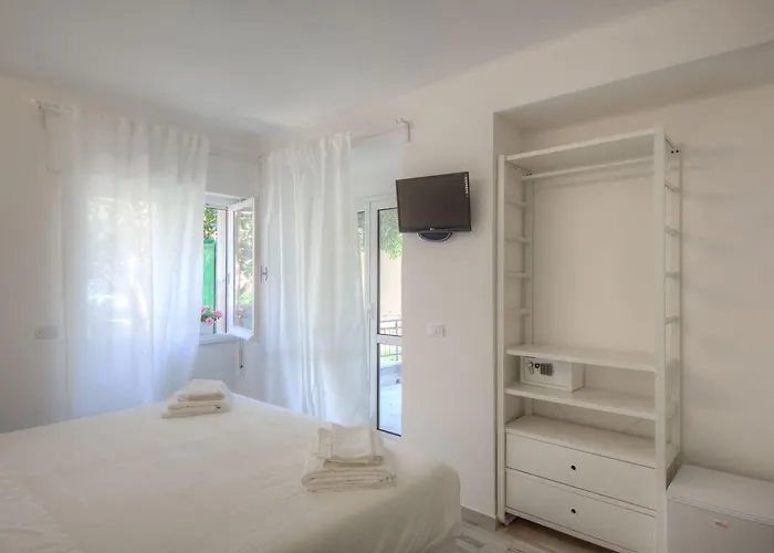 Rione San Carlo 호텔